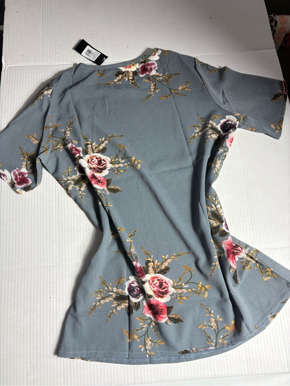 Women's Floral Tee - Dusty Blue Rose Print